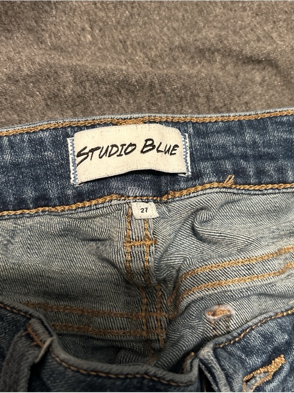 Studio Blue Women's Light Wash Skinny Jeans